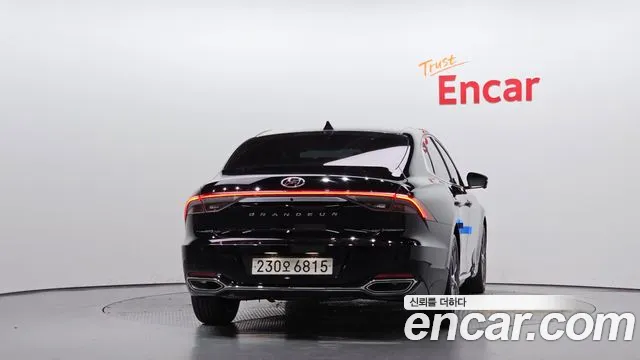 Hyundai Grandeur Grandeur (New) — Фото автомобиля 4