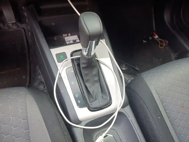 Honda Fit — Фото автомобиля 10