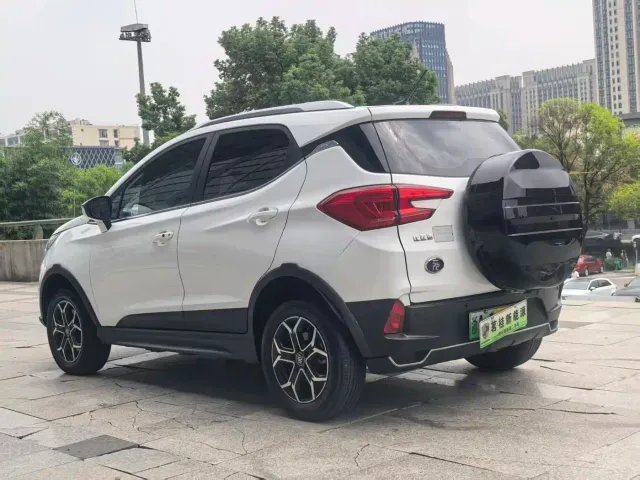 BYD Yuan Pro — Фото автомобиля 6
