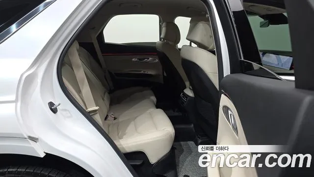 Genesis GV70 2.5T Бензин AWD — Фото автомобиля 9