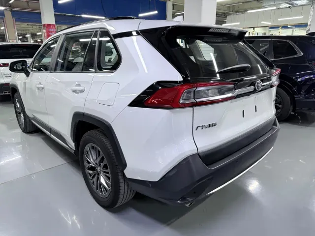 Toyota Wildlander — Фото автомобиля 17