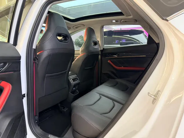 Geely Emgrand S — Фото автомобиля 7