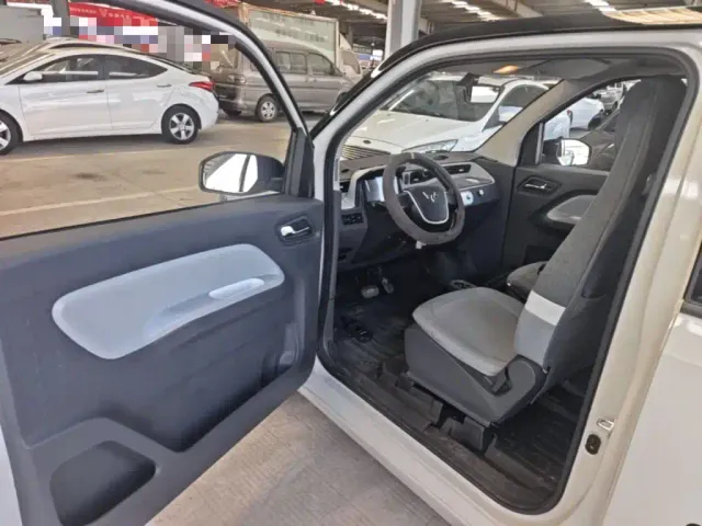 Wuling Hongguang Mini EV — Фото автомобиля 15