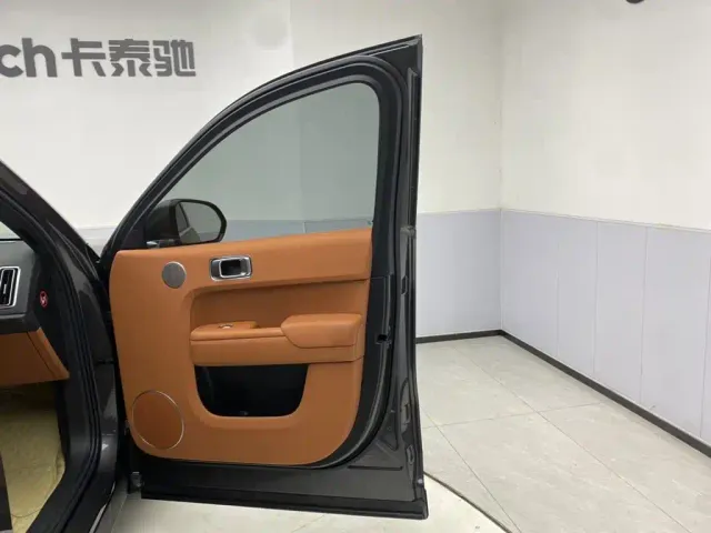 Li Auto L9 — Фото автомобиля 26