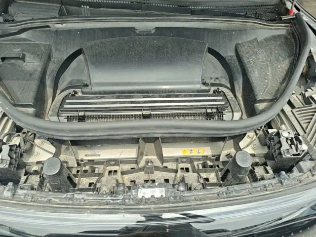 Mercedes-Benz EQE SUV — Фото автомобиля 19