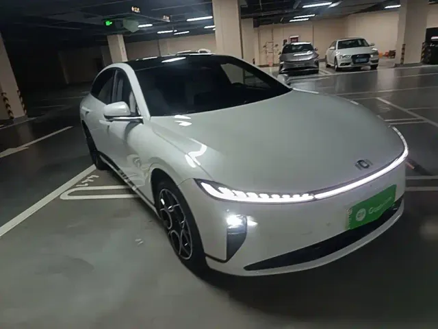 Changan Qiyuan A07 — Фото автомобиля 3