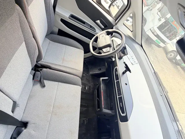 Changan Kuayue Kua Yue Xing Guang EV — Фото автомобиля 6