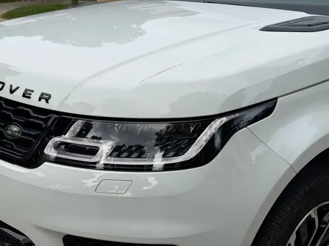 Land Rover Range Rover Sport 2022 3.0 L6 Gloss Black Edition — Фото автомобиля 5