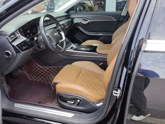 Audi A8 — Фото автомобиля 9