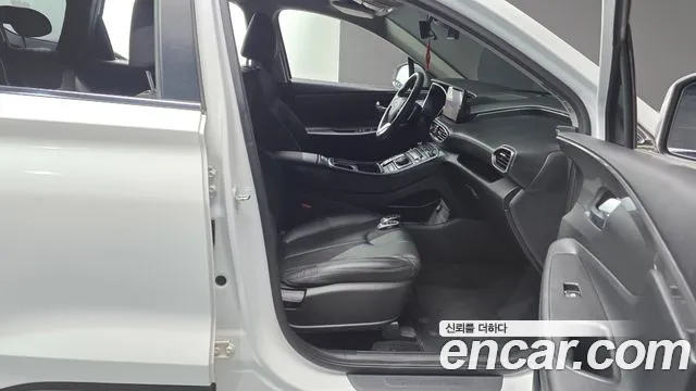 Hyundai Santafe Новый Santa Fe Бензин 2.5T 4WD — Фото автомобиля 21