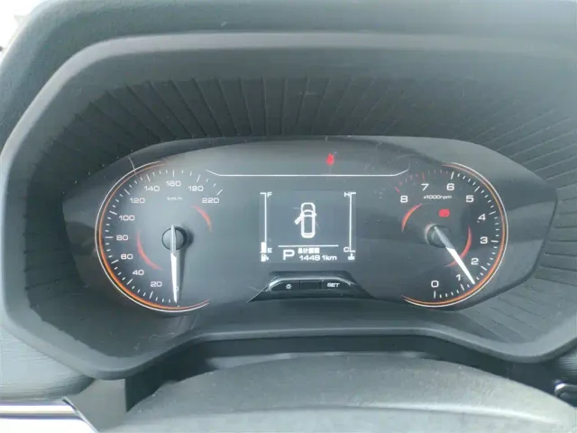 Wuling Jiachen — Фото автомобиля 4