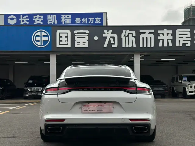 Porsche Panamera — Фото автомобиля 18