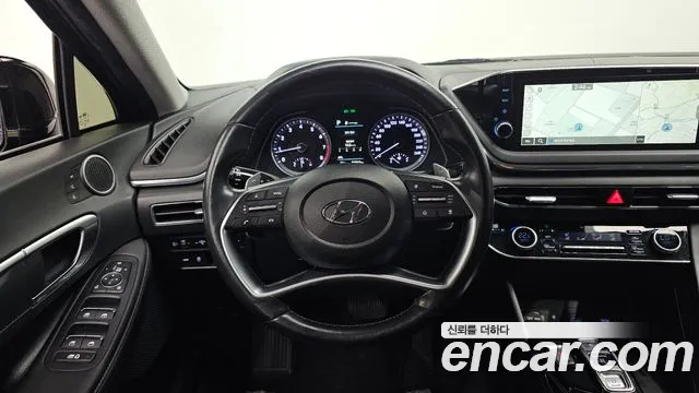 Hyundai Sonata — Фото автомобиля 18