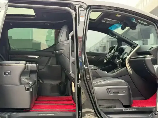 Toyota Vellfire — Фото автомобиля 6