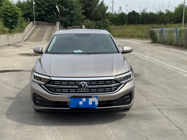 Volkswagen Sagitar — Фото автомобиля 2