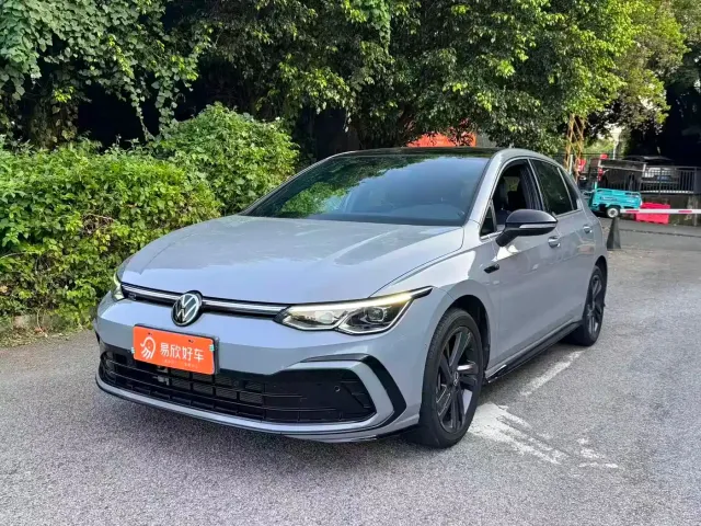 Фотография автомобиля — Volkswagen Golf