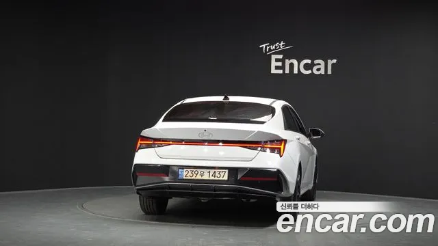 Hyundai Avante CN7 — Фото автомобиля 4