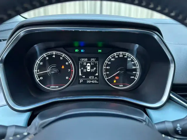 Geely Emgrand S — Фото автомобиля 10