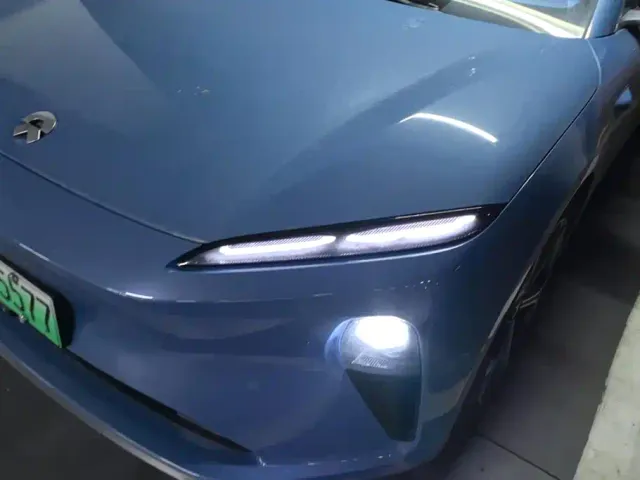 Nio ET5 — Фото автомобиля 5