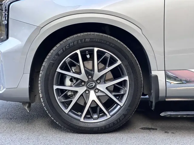 GAC Trumpchi GS8 — Фото автомобиля 4
