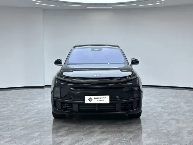 Li Auto L7 — Фото автомобиля 5