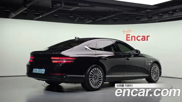 Genesis G80 RG3 — Фото автомобиля 2