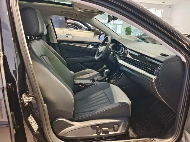 Volkswagen Passat — Фото автомобиля 8
