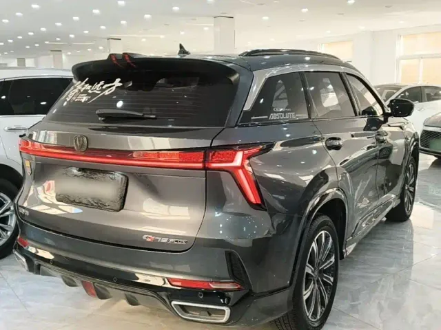 Changan CS75 Plus — Фото автомобиля 6