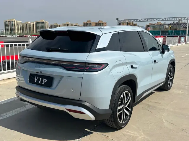 BYD Song L DM-i — Фото автомобиля 6