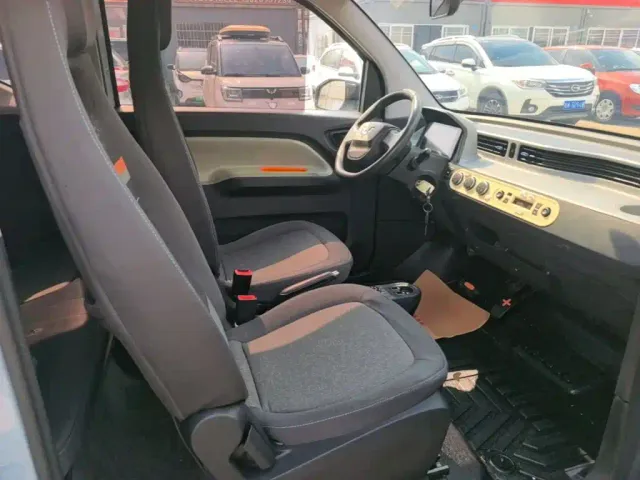 Wuling Hongguang Mini EV — Фото автомобиля 24