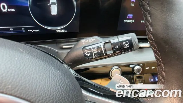 Kia Carnival 4th Gen — Фото автомобиля 30