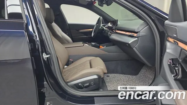 BMW 5-Series 5 серия (G60) 523d M Sport — Фото автомобиля 23