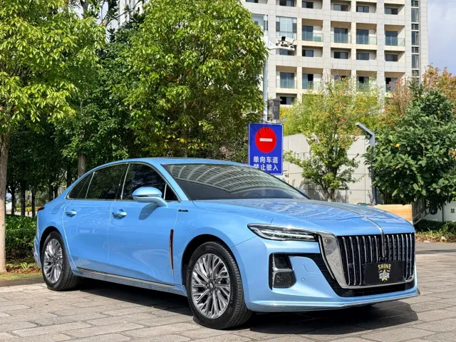 Hongqi H5 — Фото автомобиля 3