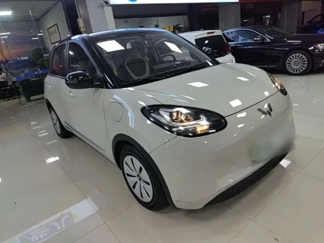 Wuling Bingo — Фото автомобиля 3