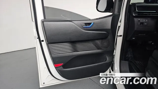 Hyundai Staria Staria (New) — Фото автомобиля 23