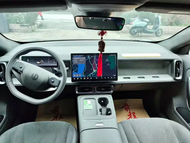 Leapmotor Lafa 5 — Фото автомобиля 8