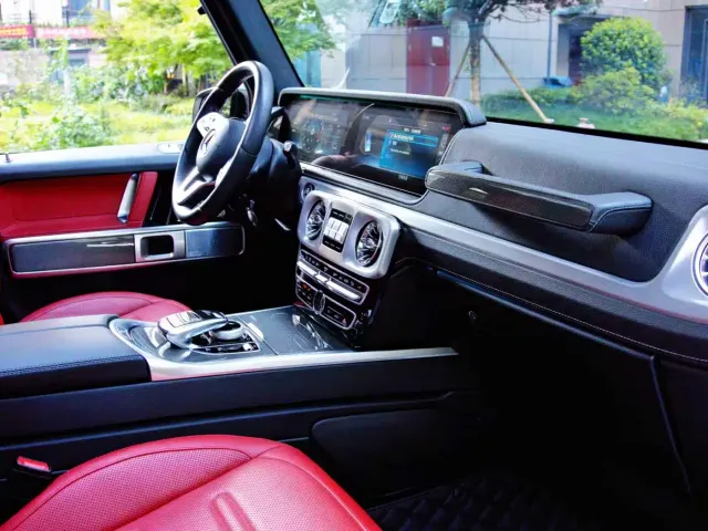 Mercedes-Benz G-Class — Фото автомобиля 18
