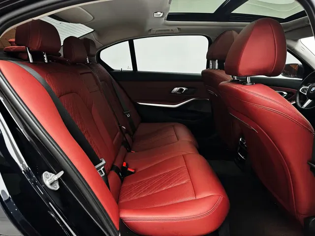 BMW 3 Series — Фото автомобиля 14