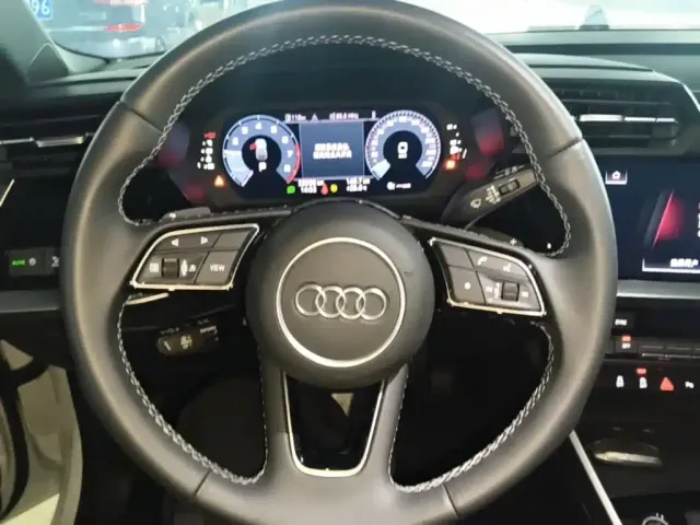 Audi Audi A3 2022 Sportback 35 TFSI Style Sport — Фото автомобиля 10