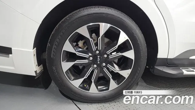 Kia Canival Carnival 4 поколение Бензин 7 мест Noblesse — Фото автомобиля 5