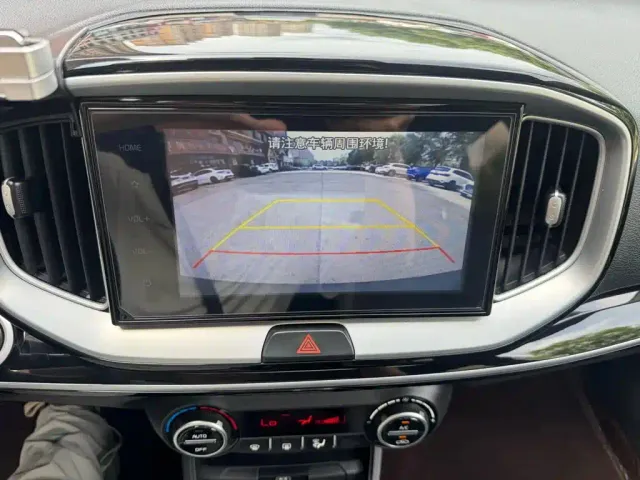 Kia KX1 — Фото автомобиля 7