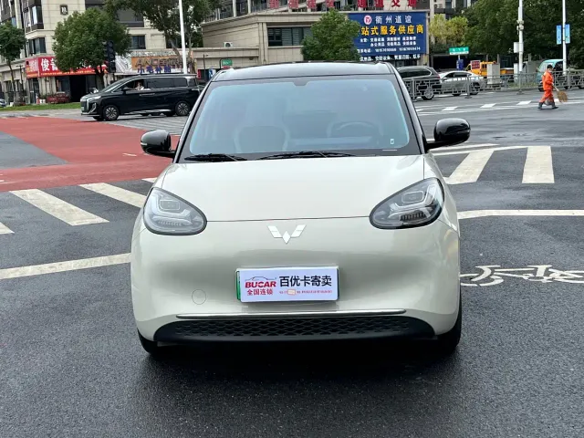 Wuling Bingo — Фото автомобиля 2