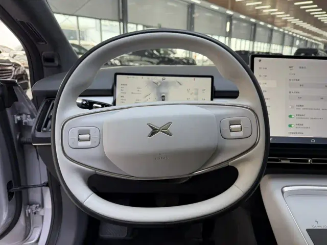 XPeng XPeng P7+ 2024 Long Range Max — Фото автомобиля 8