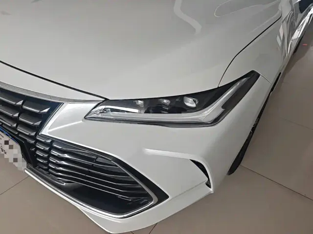 Toyota Avalon — Фото автомобиля 23