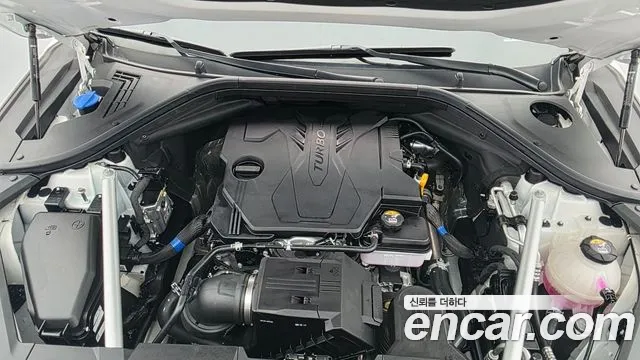 Genesis GV70 — Фото автомобиля 6