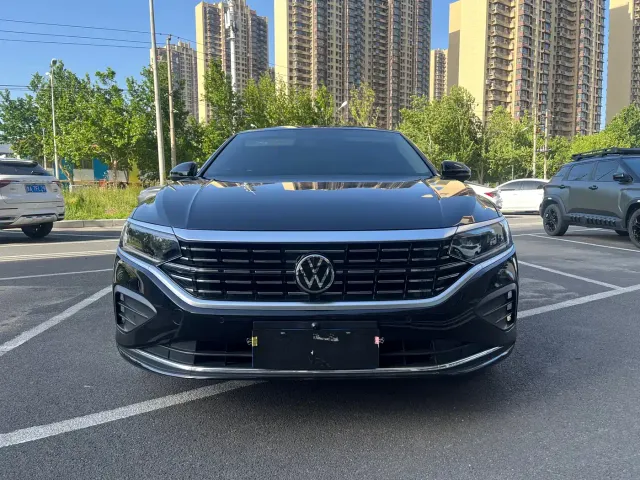 Volkswagen Passat — Фото автомобиля 2