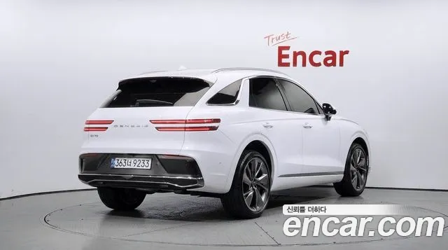 Genesis GV70 — Фото автомобиля 2
