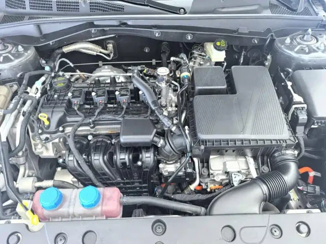 Changan Qiyuan A05 — Фото автомобиля 10