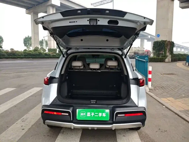 BYD Yuan UP — Фото автомобиля 18