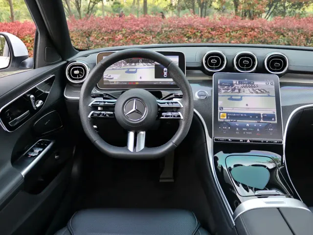 Mercedes-Benz C-Class — Фото автомобиля 12